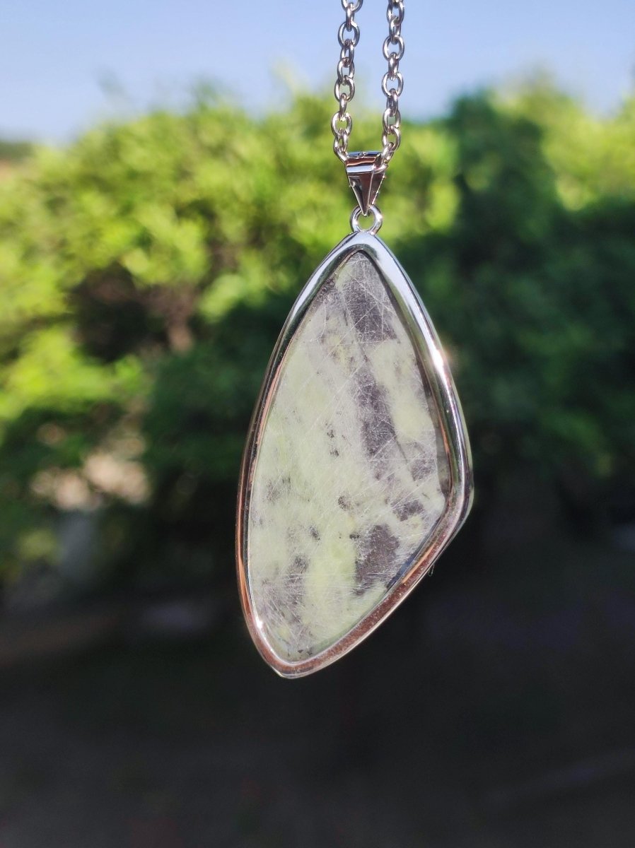 Nephrit Jade ~ 925 Silber Edelstein Kette Heilstein Natur grün Rarität Edel Mann Frau Geschenk Er Sie Freundin Energie Kraft Ruhe Glück - Art of Nature Berlin