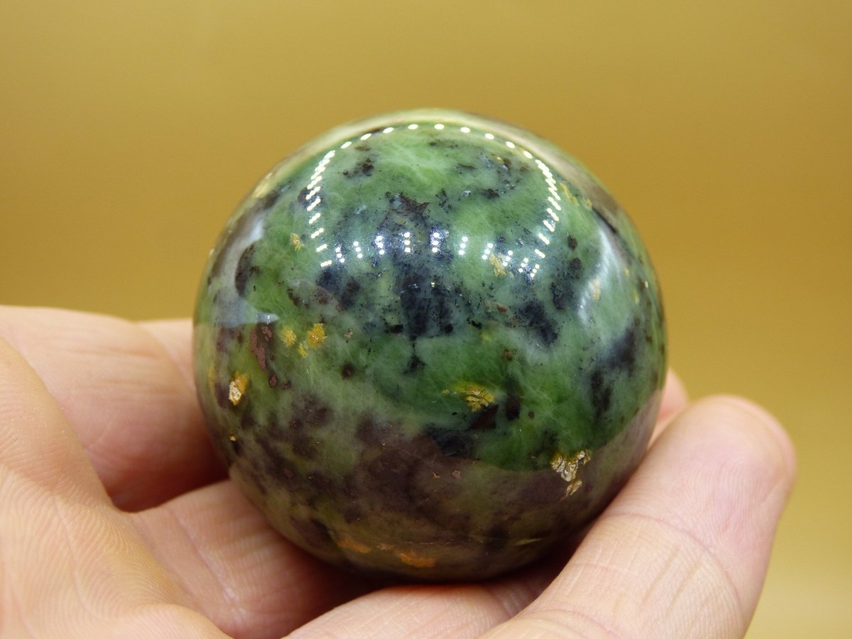 Nephrit Jade ~ Magische Edelstein Kugel Massage & Deko Sphere Crystal Spielkugel Meditation ~HIPPIE ~GOA~Boho~Ethno~Heilstein - Art of Nature Berlin