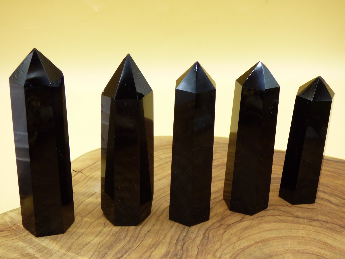 Obsidian schwarz ~ Kristall Point Spitze Turm Obelisk ~ Magische Edelstein Deko Massagestab Crystal HIPPIE GOA Ethno Heilstein Naturschatz - Art of Nature Berlin