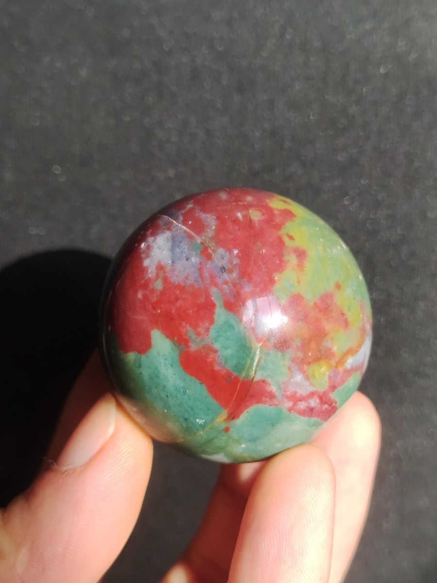 Ocean Jaspis - Edelstein Kugel Natur Heilstein Deko Kristall Geschenk Er Sie Mann Frau Haus Wohnung Energie Kraft Grün bunt Rarität - Art of Nature Berlin