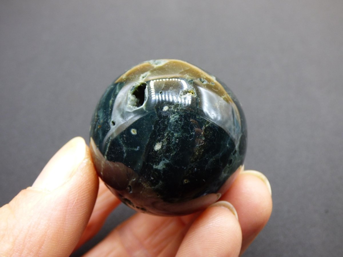 Ocean Jaspis grün - Edelstein Kugel Natur Heilstein Deko Kristall Geschenk Er Sie Mann Frau Haus Wohnung Energie Selten - Art of Nature Berlin