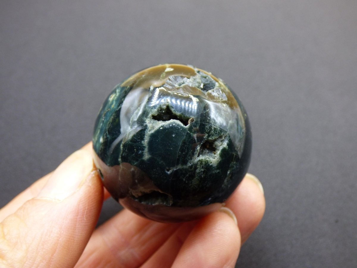 Ocean Jaspis grün - Edelstein Kugel Natur Heilstein Deko Kristall Geschenk Er Sie Mann Frau Haus Wohnung Energie Selten - Art of Nature Berlin