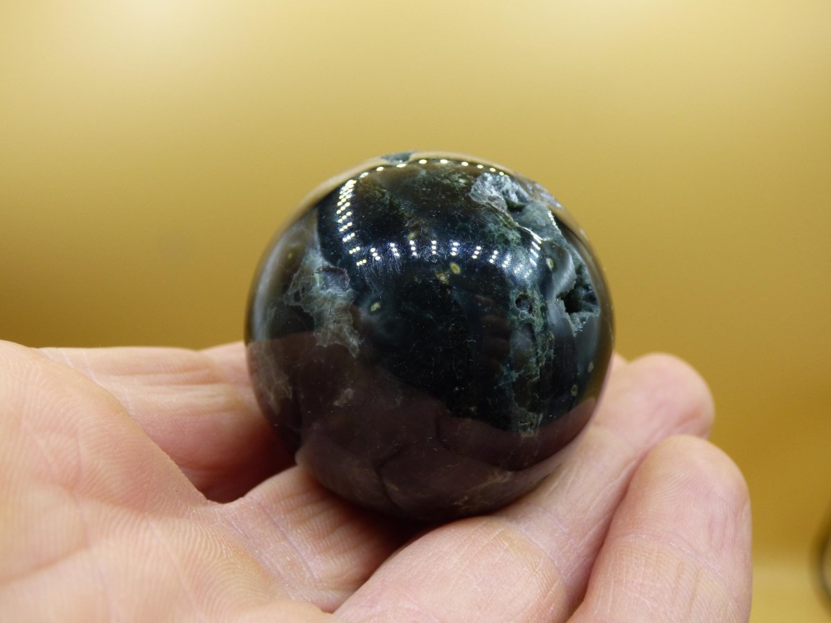 Ocean Jaspis grün - Edelstein Kugel Natur Heilstein Deko Kristall Geschenk Er Sie Mann Frau Haus Wohnung Energie Selten - Art of Nature Berlin