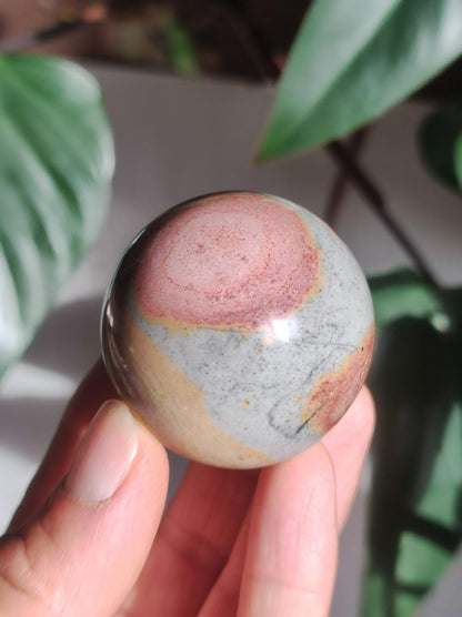 Ocean Jaspis ~ Magische Edelstein Kugel Natur Heilstein Deko Sphere Kristall Geschenk Er Sie Haus Wohnung Energie Kraft Meditation - Art of Nature Berlin