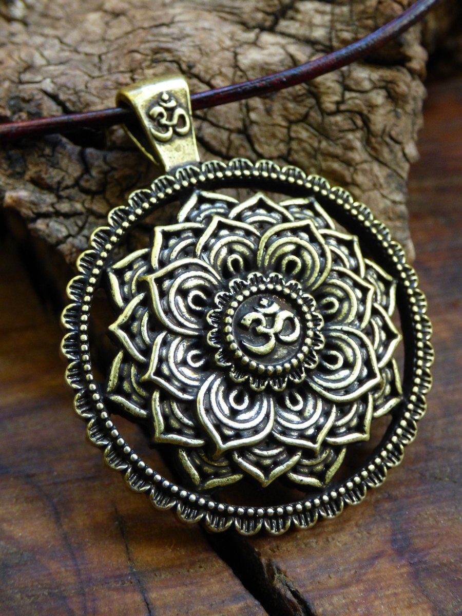 OM ॐ Sanskrit Aum Mandala Amulet Kette (10) Antik Bronze ~Tibet ~HIPPIE~GOA~Boho~Tibet~Ethno~Nature~Esoterik~Ethnic~Indian~Hindus~Buddhismus - Art of Nature Berlin