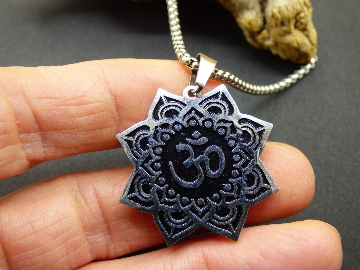 OM/Aum ॐ Mandala Boho Stern Amulet Kette 304 Edelstahl ~Tibet ~HIPPIE ~GOA ~Tibet ~Ethno ~Nature ~Esoterik ~Ethnic ~Indian - Art of Nature Berlin