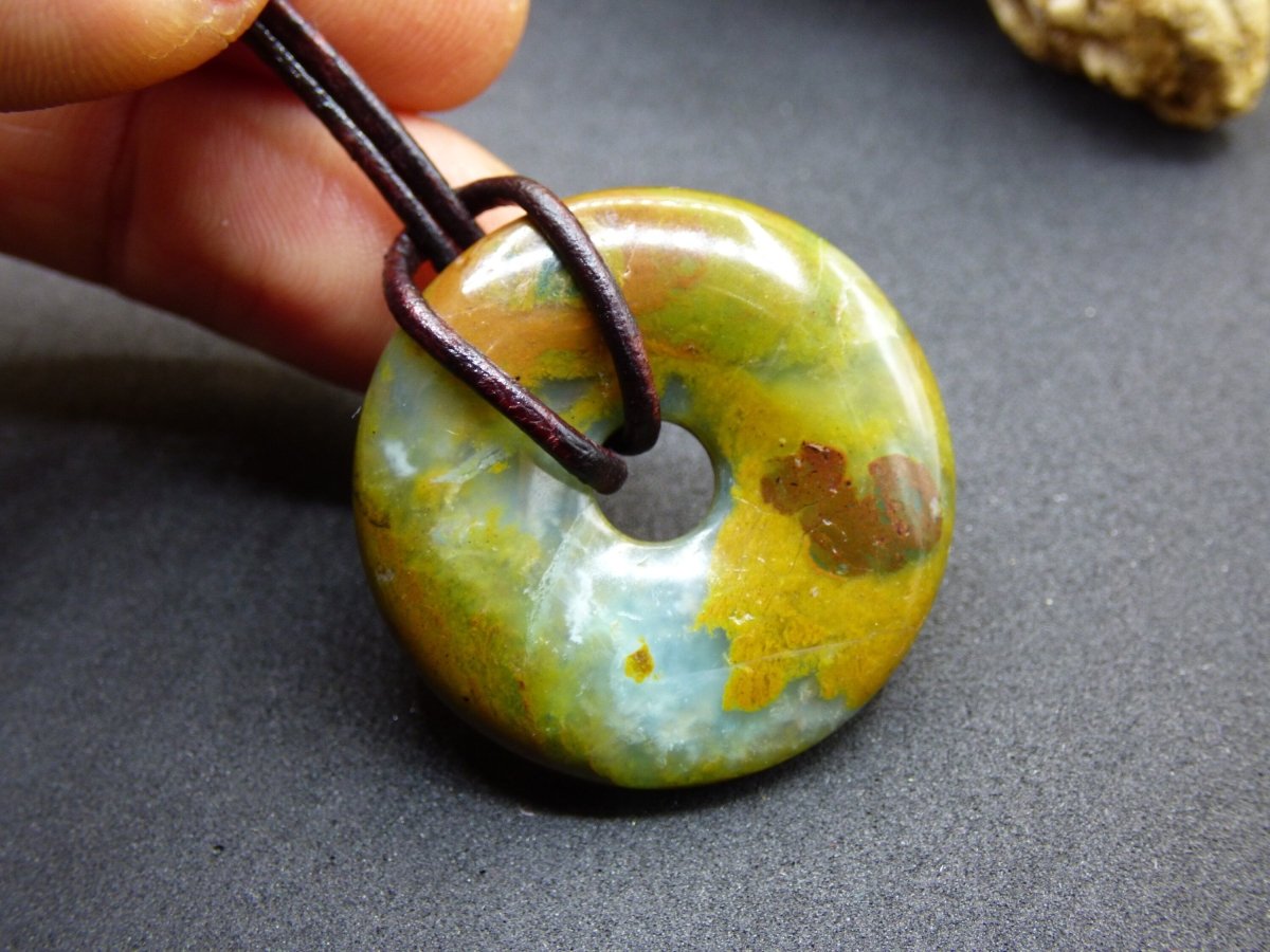 Opal Andenopal blau ~ Edelstein Kette HIPPIE GOA Boho Ethno Nature Donut Schutzsymbol Heilstein Matrix Sammler Mineral Rarität Mann Frau - Art of Nature Berlin