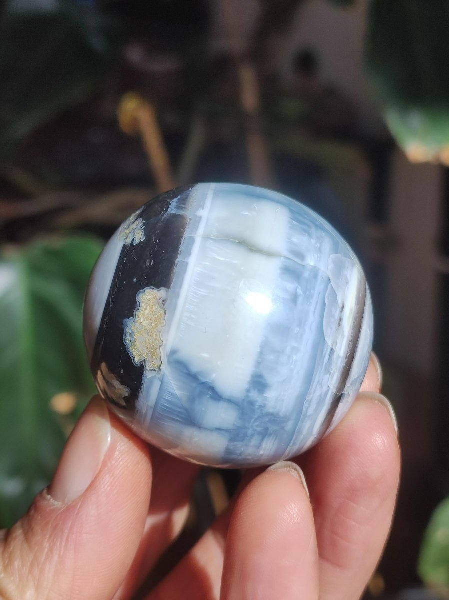 Opal "Blue Owyhee"~ Magische Edelstein Kugel Deko selten Massage Sphere Crystal Spielkugel Meditation GOA Ethno Heilstein Naturschatz Haus - Art of Nature Berlin