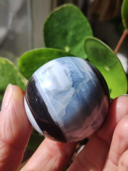 Opal "Blue Owyhee"~ Magische Edelstein Kugel Deko selten Massage Sphere Crystal Spielkugel Meditation GOA Ethno Heilstein Naturschatz Haus - Art of Nature Berlin