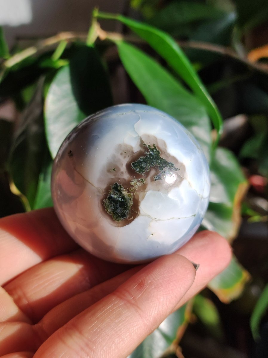 Opal "Blue Owyhee"~ Magische Edelstein Kugel Deko selten Massage Sphere Crystal Spielkugel Meditation GOA Ethno Heilstein Naturschatz Haus - Art of Nature Berlin