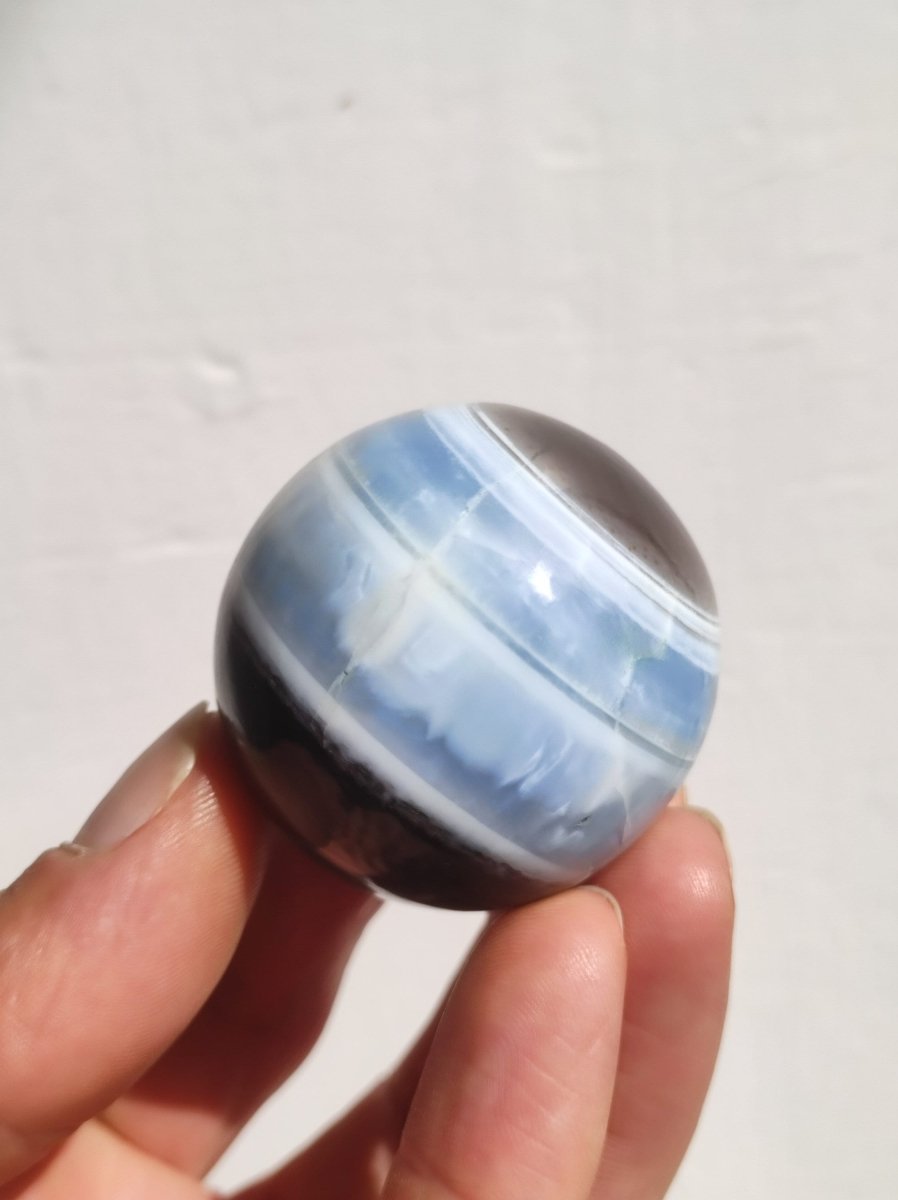 Opal "Blue Owyhee"~ Magische Edelstein Kugel Deko selten Massage Sphere Crystal Spielkugel Meditation GOA Ethno Heilstein Naturschatz Haus - Art of Nature Berlin