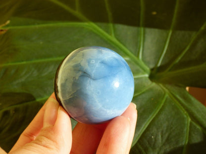 Opal "Blue Owyhee"~ Magische Edelstein Kugel Deko selten Massage Sphere Crystal Spielkugel Meditation GOA Ethno Heilstein Naturschatz Haus - Art of Nature Berlin