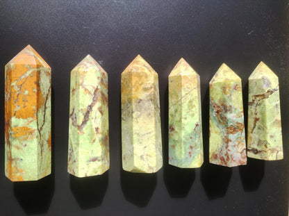 Opal grün ~ Kristall Point Spitze Turm Obelisk ~ Magische Edelstein Deko Massagestab Crystal HIPPIE GOA Ethno Heilstein Naturschatz - Art of Nature Berlin