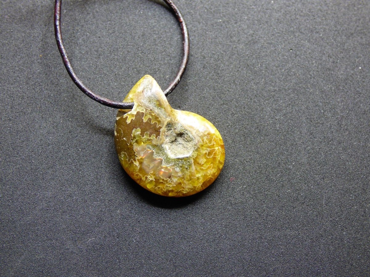 Opalisierende Ammonite Schnecke ~ Kette ~HIPPIE ~GOA ~Boho ~Ethno ~Nature ~Heilstein - Art of Nature Berlin