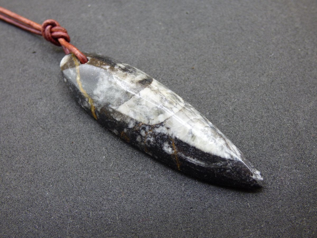 Orthoceras Fossil ~ Edelstein Kette ~HIPPIE ~GOA ~Boho ~Ethno ~Nature ~Heilstein - Art of Nature Berlin