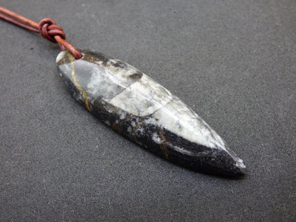 Orthoceras Fossil ~ Edelstein Kette ~HIPPIE ~GOA ~Boho ~Ethno ~Nature ~Heilstein - Art of Nature Berlin