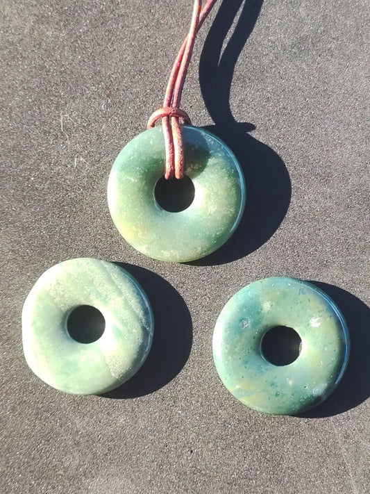 Ozelot - Jaspis - Edelstein Kette 30mm grün natürlich Rarität Heilstein Energie Kristall Anhänger Mann Frau Kind Geschenk Er Sie Geburtstag - Art of Nature Berlin