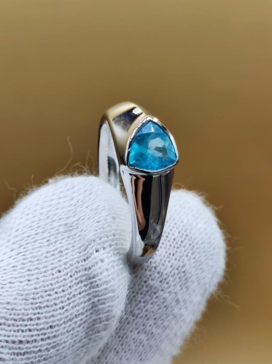 Paraiba Apatit - Ring - 925 Silber Größe 18 (56) - Edelstein Heilstein Edel Energie Kraft Schmuck Hochwertig blau - Art of Nature Berlin