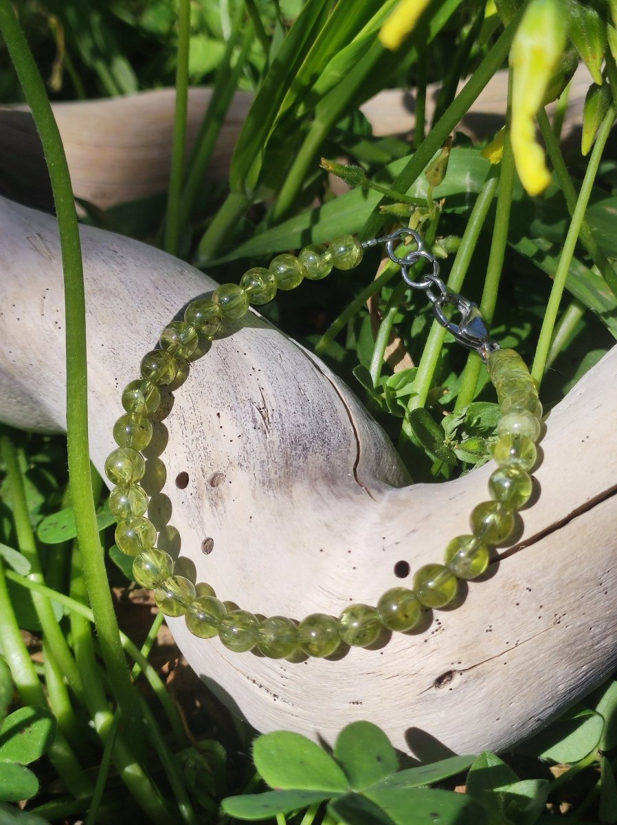 Peridot AAA Edelstein Armband grün Natur Rarität edel hochwertig Heilstein Damen Schmuck Qualität Geschenk Frau Mutter Mann Unisex Er Sie - Art of Nature Berlin