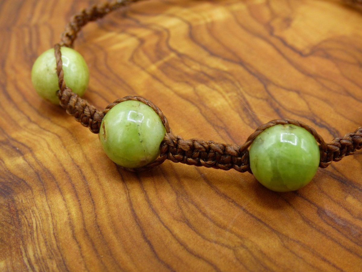 Peridot ~ Edelstein Makramee Armband ~ GOA ~ Hippie ~Boho ~Ethno ~Indie ~Nature ~Heilstein - Art of Nature Berlin