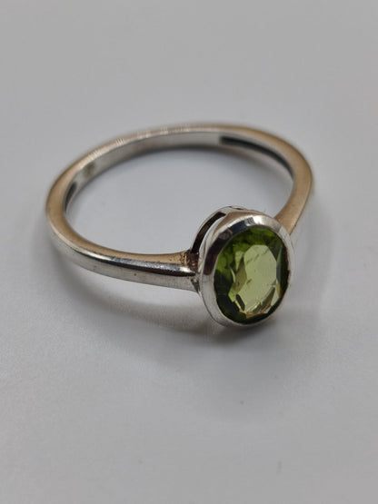 Peridot - Ring - 925 Silber Größe 17 (53) - Edelstein Heilstein Edel Energie Kraft Schmuck Hochwertig Rarität Selten Geschenk Frau - Art of Nature Berlin