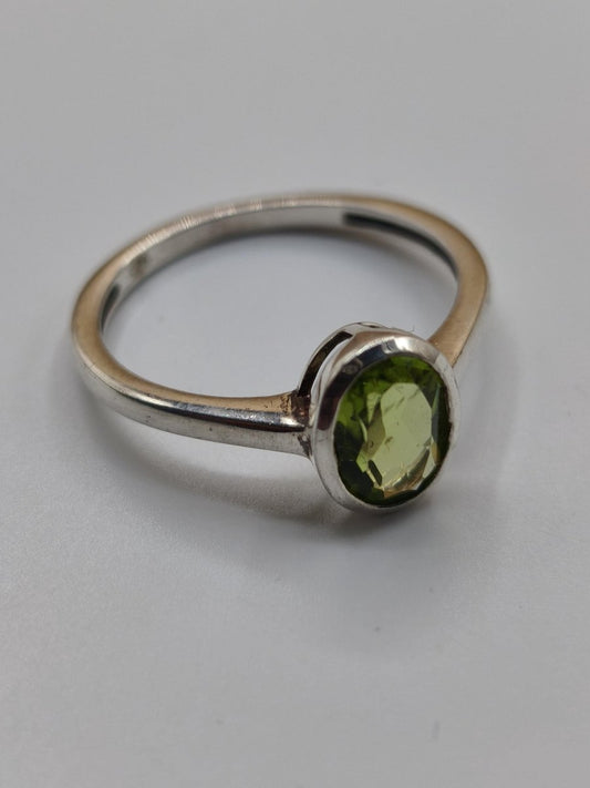 Peridot - Ring - 925 Silber Größe 17 (53) - Edelstein Heilstein Edel Energie Kraft Schmuck Hochwertig Rarität Selten Geschenk Frau - Art of Nature Berlin