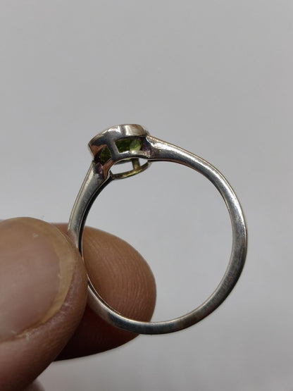 Peridot - Ring - 925 Silber Größe 17 (53) - Edelstein Heilstein Edel Energie Kraft Schmuck Hochwertig Rarität Selten Geschenk Frau - Art of Nature Berlin