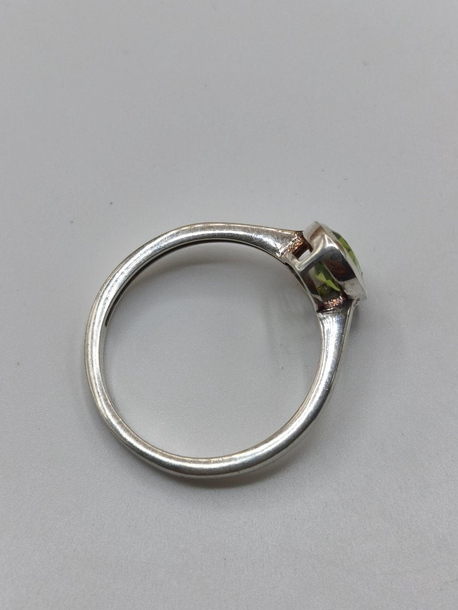 Peridot - Ring - 925 Silber Größe 17 (53) - Edelstein Heilstein Edel Energie Kraft Schmuck Hochwertig Rarität Selten Geschenk Frau - Art of Nature Berlin