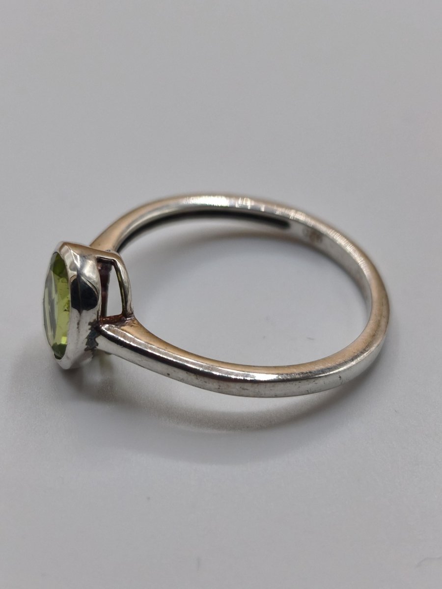 Peridot - Ring - 925 Silber Größe 17 (53) - Edelstein Heilstein Edel Energie Kraft Schmuck Hochwertig Rarität Selten Geschenk Frau - Art of Nature Berlin