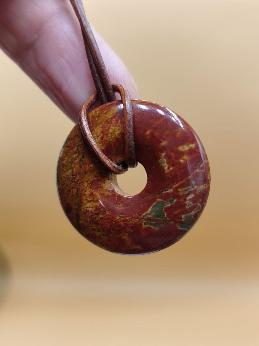 Picasso Jaspis 30mm Donut Edelstein Kette HIPPIE GOA Boho Ethno Nature Donut Schutzsymbol Heilstein Sammler Unikat Mann Frau Er Sie Geschenk - Art of Nature Berlin
