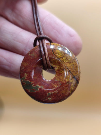 Picasso Jaspis 30mm Donut Edelstein Kette HIPPIE GOA Boho Ethno Nature Donut Schutzsymbol Heilstein Sammler Unikat Mann Frau Er Sie Geschenk - Art of Nature Berlin