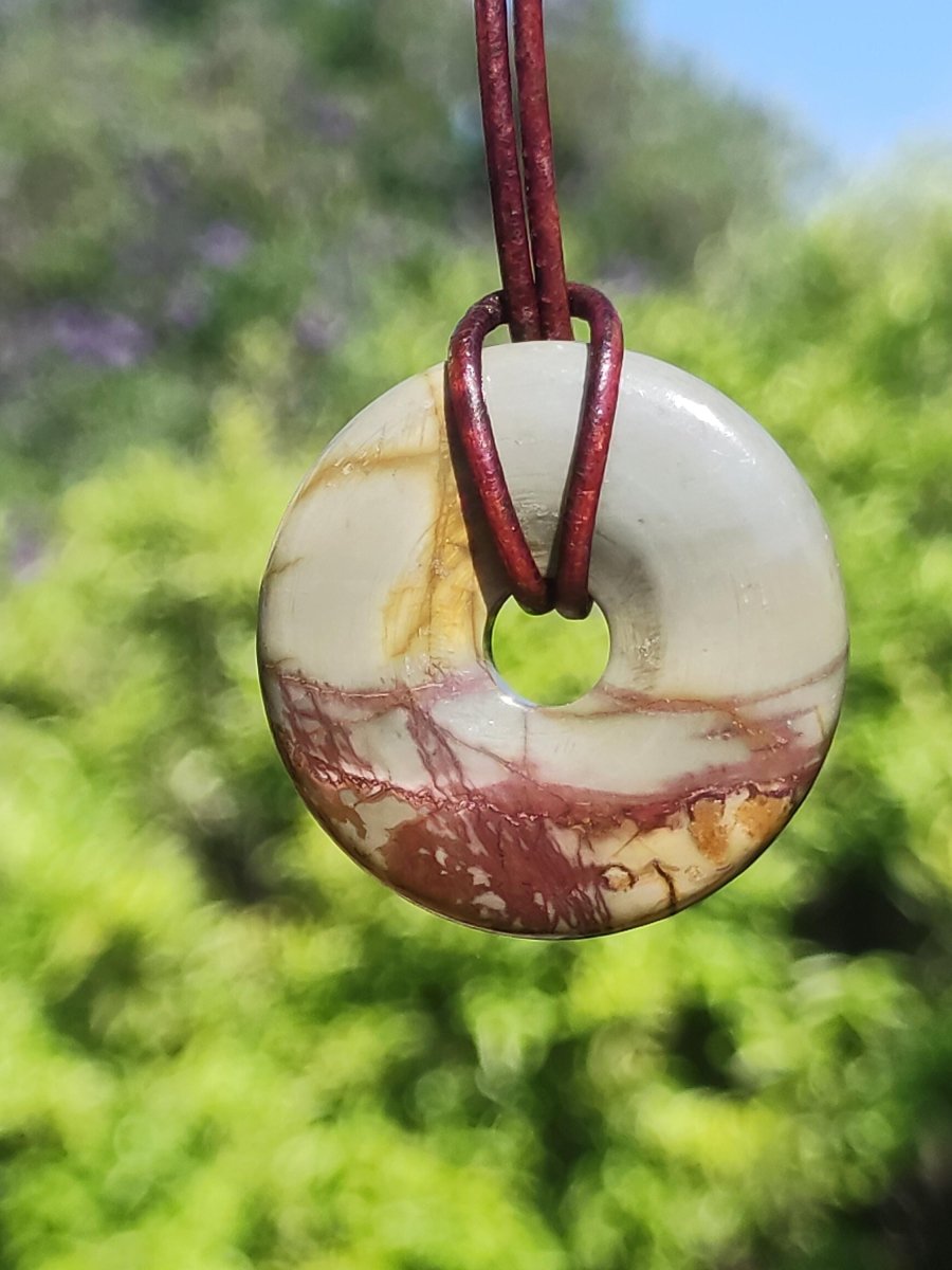 Picasso Jaspis 30mm Donut Edelstein Kette HIPPIE GOA Boho Ethno Nature Donut Schutzsymbol Heilstein Sammler Unikat Mann Frau Er Sie Geschenk - Art of Nature Berlin
