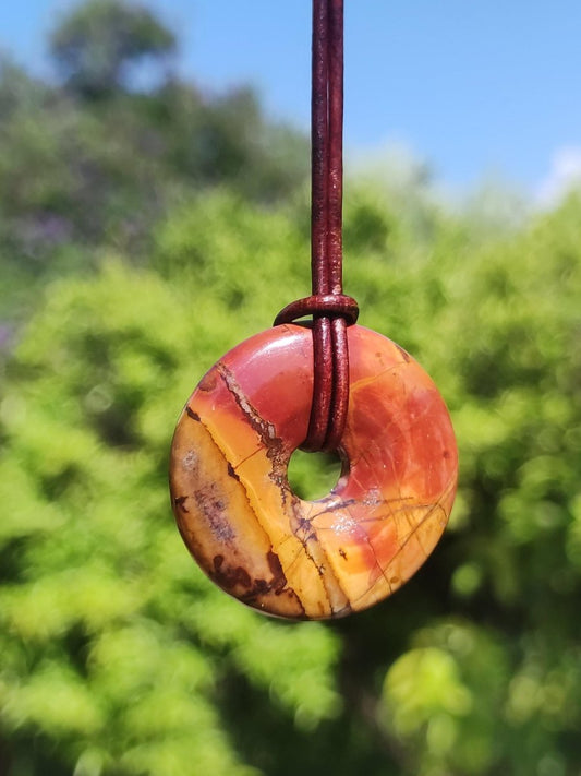 Picasso Jaspis 30mm Donut Edelstein Kette HIPPIE GOA Boho Ethno Nature Donut Schutzsymbol Heilstein Sammler Unikat Mann Frau Er Sie Geschenk - Art of Nature Berlin