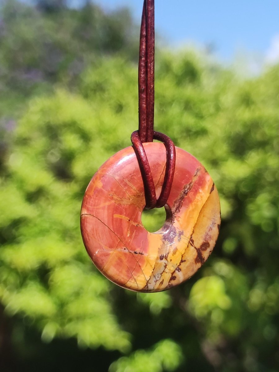 Picasso Jaspis 30mm Donut Edelstein Kette HIPPIE GOA Boho Ethno Nature Donut Schutzsymbol Heilstein Sammler Unikat Mann Frau Er Sie Geschenk - Art of Nature Berlin