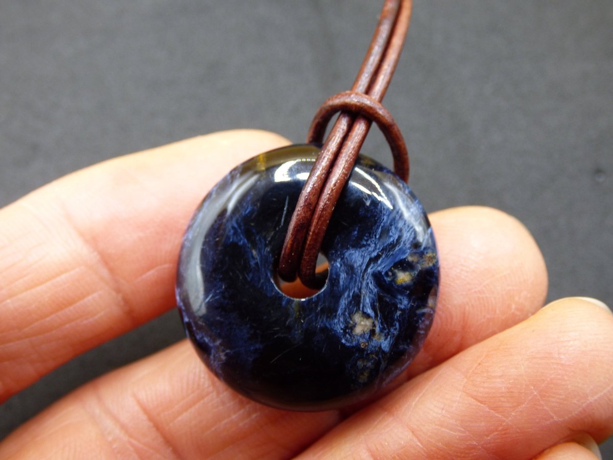 Pietersite blau ~ Donut Edelstein Kette Natur Rarität selten Schutzsymbol Heilstein Kristall HIPPIE Boho Ethno Mann Frau Geschenk Er Sie - Art of Nature Berlin