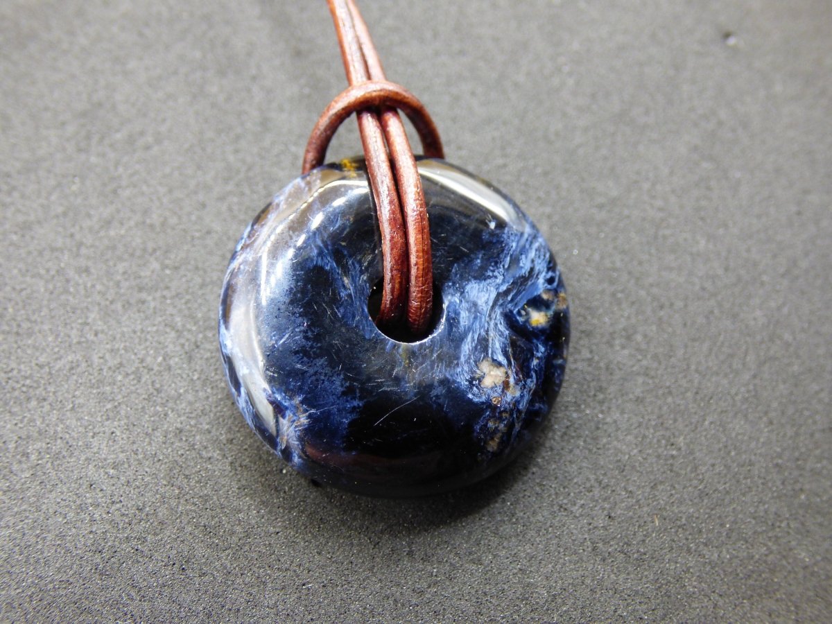 Pietersite blau ~ Donut Edelstein Kette Natur Rarität selten Schutzsymbol Heilstein Kristall HIPPIE Boho Ethno Mann Frau Geschenk Er Sie - Art of Nature Berlin