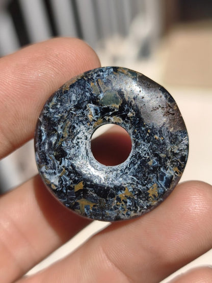 Pietersite blau - Edelstein Donut Kette Rarität selten Schutzsymbol Heilstein Kristall HIPPIE Boho Tibet Ethno Mann Frau Geschenk Er Sie - Art of Nature Berlin