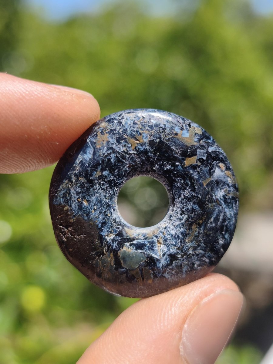 Pietersite blau - Edelstein Donut Kette Rarität selten Schutzsymbol Heilstein Kristall HIPPIE Boho Tibet Ethno Mann Frau Geschenk Er Sie - Art of Nature Berlin