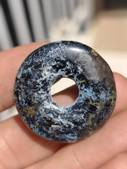 Pietersite blau - Edelstein Donut Kette Rarität selten Schutzsymbol Heilstein Kristall HIPPIE Boho Tibet Ethno Mann Frau Geschenk Er Sie - Art of Nature Berlin