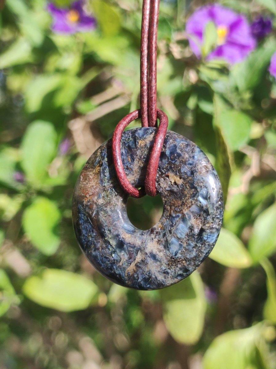 Pietersite blau - Edelstein Donut Kette Rarität selten Schutzsymbol Heilstein Kristall HIPPIE Boho Tibet Ethno Mann Frau Geschenk Er Sie - Art of Nature Berlin