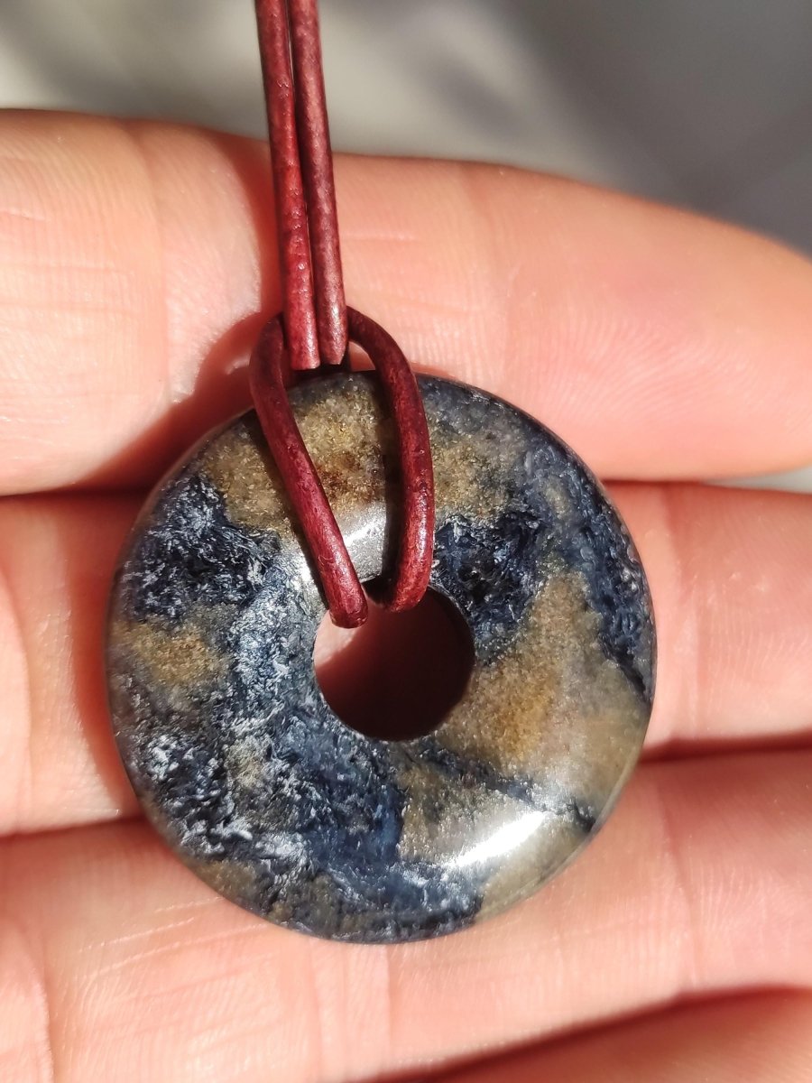 Pietersite blau - Edelstein Donut Kette Rarität selten Schutzsymbol Heilstein Kristall HIPPIE Boho Tibet Ethno Mann Frau Geschenk Er Sie - Art of Nature Berlin