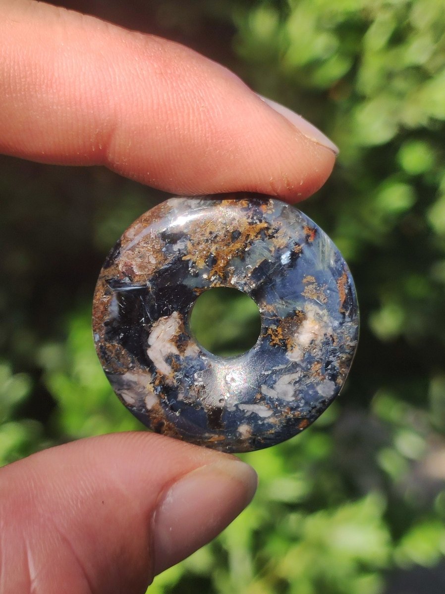 Pietersite blau - Edelstein Donut Kette Rarität selten Schutzsymbol Heilstein Kristall HIPPIE Boho Tibet Ethno Mann Frau Geschenk Er Sie - Art of Nature Berlin