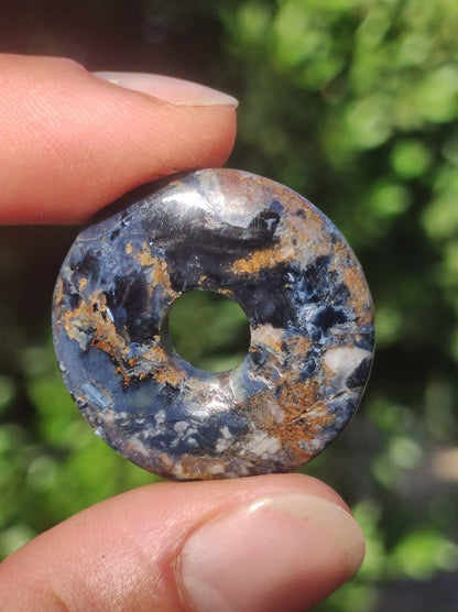 Pietersite blau - Edelstein Donut Kette Rarität selten Schutzsymbol Heilstein Kristall HIPPIE Boho Tibet Ethno Mann Frau Geschenk Er Sie - Art of Nature Berlin