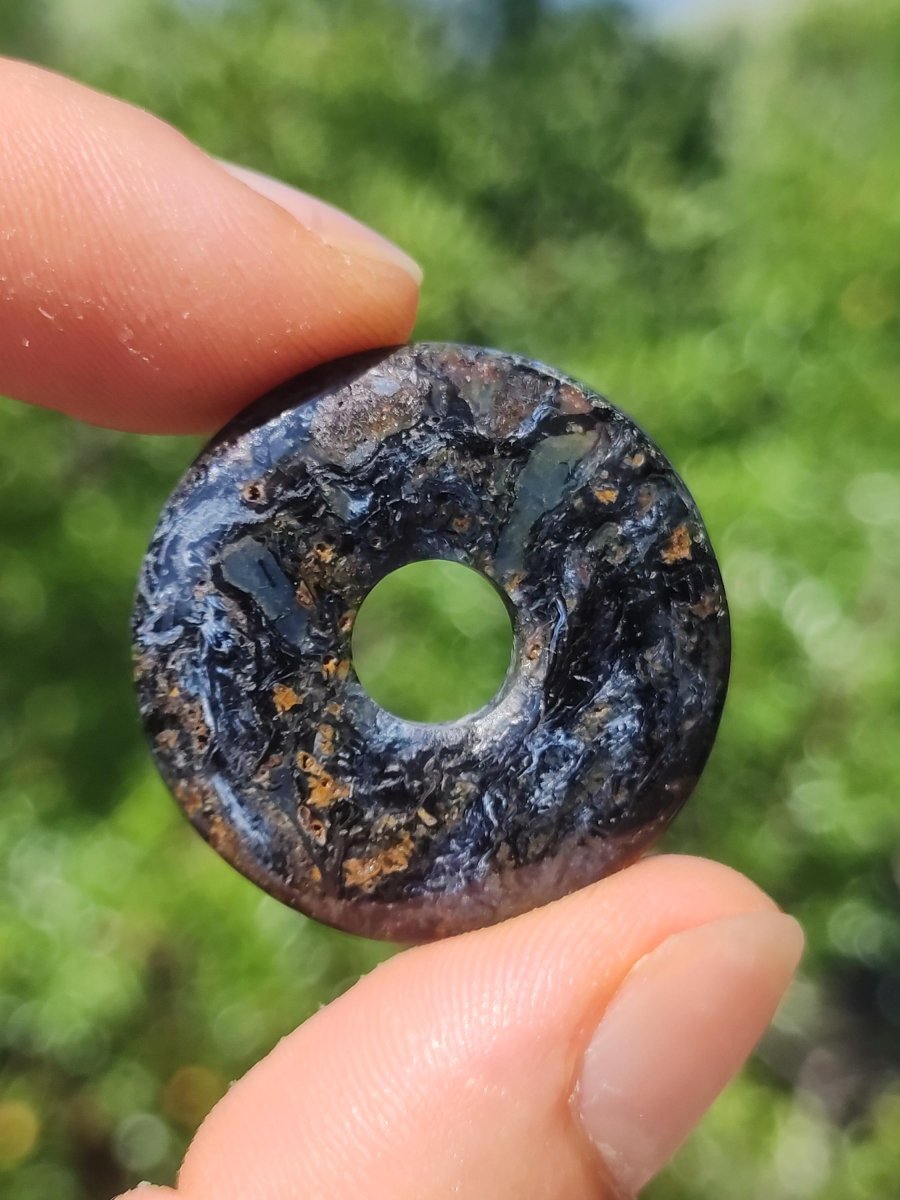 Pietersite blau - Edelstein Donut Kette Rarität selten Schutzsymbol Heilstein Kristall HIPPIE Boho Tibet Ethno Mann Frau Geschenk Er Sie - Art of Nature Berlin