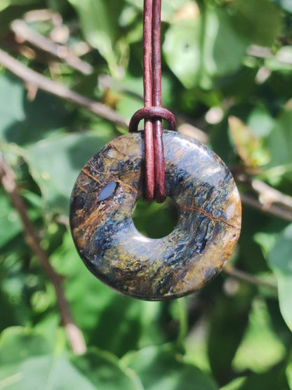 Pietersite blau - Edelstein Donut Kette Rarität selten Schutzsymbol Heilstein Kristall HIPPIE Boho Tibet Ethno Mann Frau Geschenk Er Sie - Art of Nature Berlin