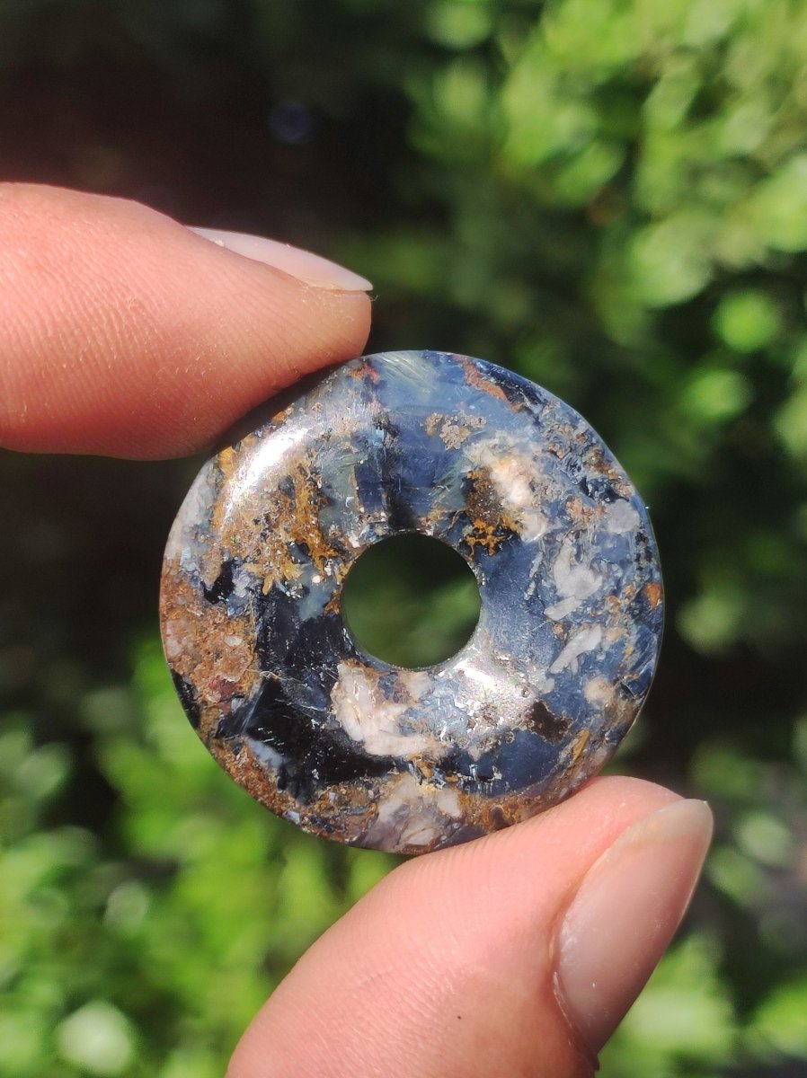 Pietersite blau - Edelstein Donut Kette Rarität selten Schutzsymbol Heilstein Kristall HIPPIE Boho Tibet Ethno Mann Frau Geschenk Er Sie - Art of Nature Berlin