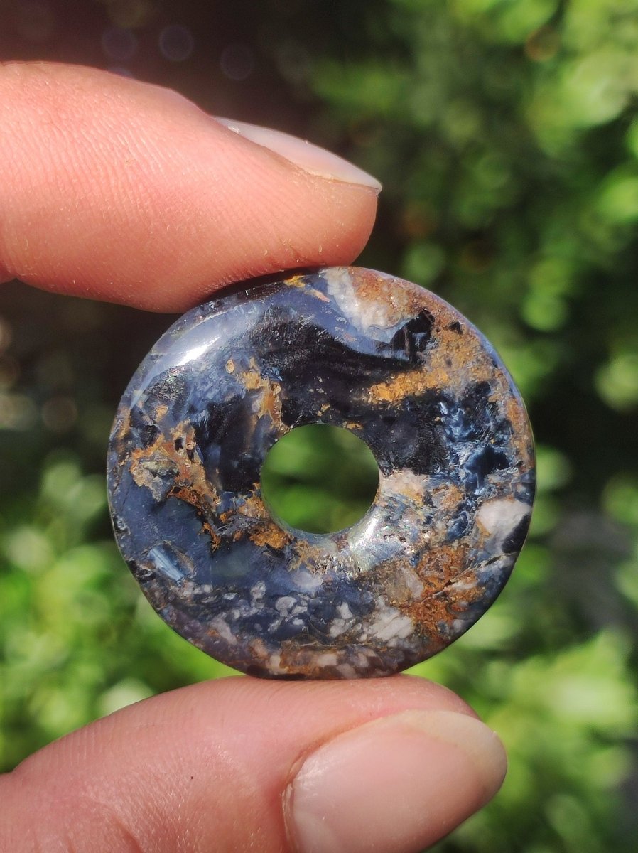 Pietersite blau - Edelstein Donut Kette Rarität selten Schutzsymbol Heilstein Kristall HIPPIE Boho Tibet Ethno Mann Frau Geschenk Er Sie - Art of Nature Berlin