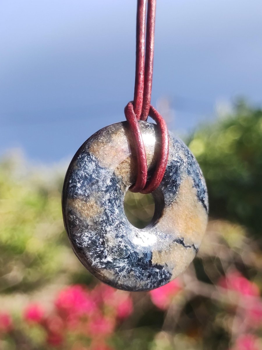 Pietersite blau - Edelstein Donut Kette Rarität selten Schutzsymbol Heilstein Kristall HIPPIE Boho Tibet Ethno Mann Frau Geschenk Er Sie - Art of Nature Berlin