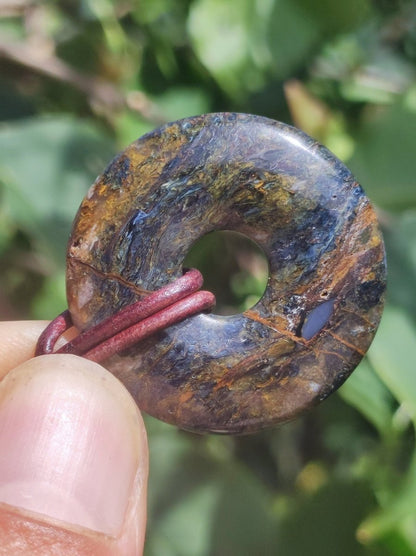 Pietersite blau - Edelstein Donut Kette Rarität selten Schutzsymbol Heilstein Kristall HIPPIE Boho Tibet Ethno Mann Frau Geschenk Er Sie - Art of Nature Berlin