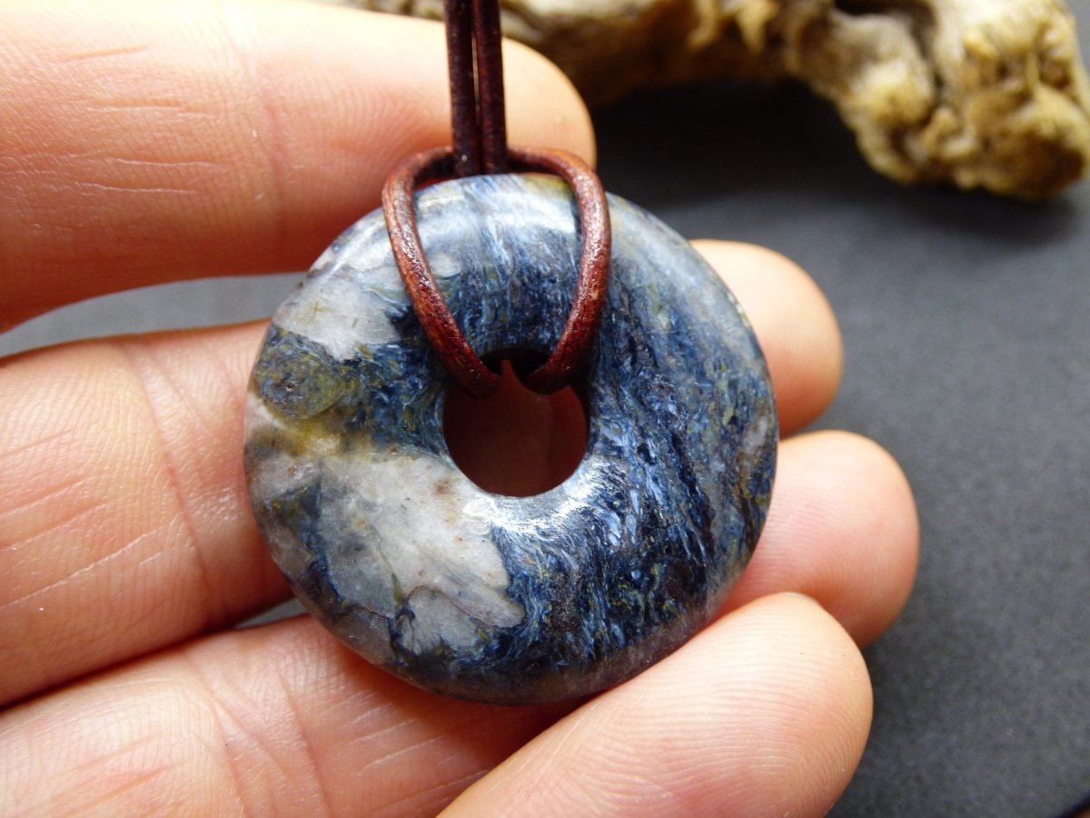 Pietersite blau ~ Edelstein Kette ~HIPPIE ~GOA ~Boho ~Tibet ~Ethno ~Nature ~Donut ~Schutzsymbol ~Rarität - Art of Nature Berlin